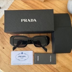 Stunning Sunglasses black 🖤